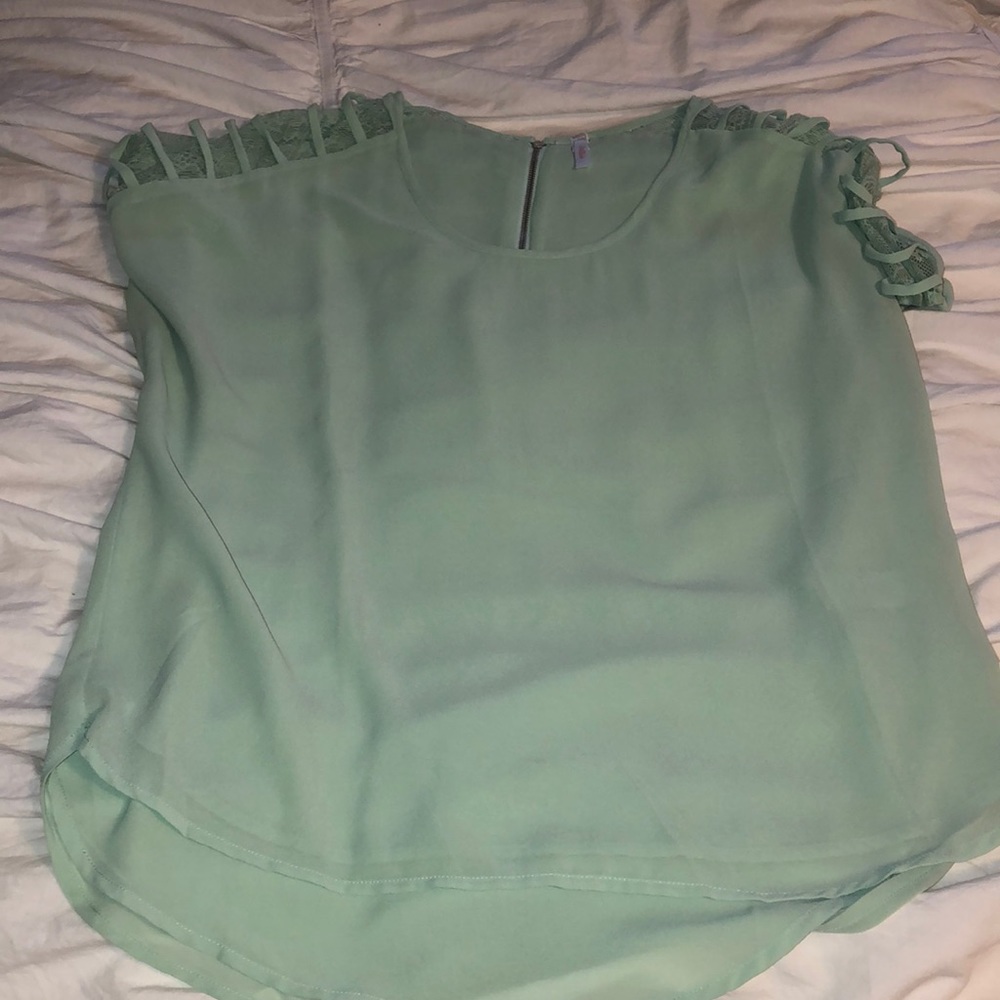 Size M Mint green blouse with lace